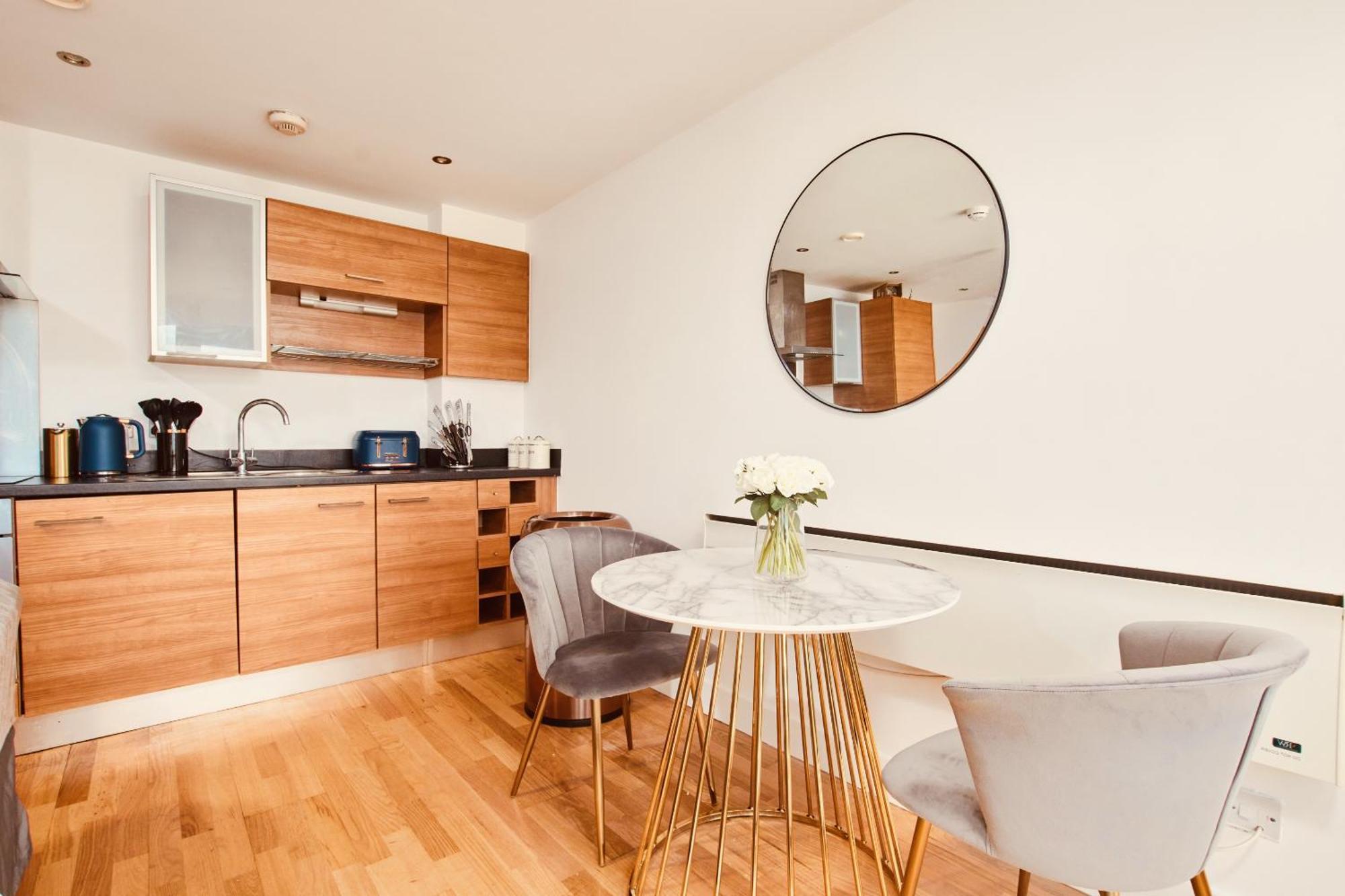 King Deluxe City Apt Large Balcony& Free Parking! Leeds  Zewnętrze zdjęcie